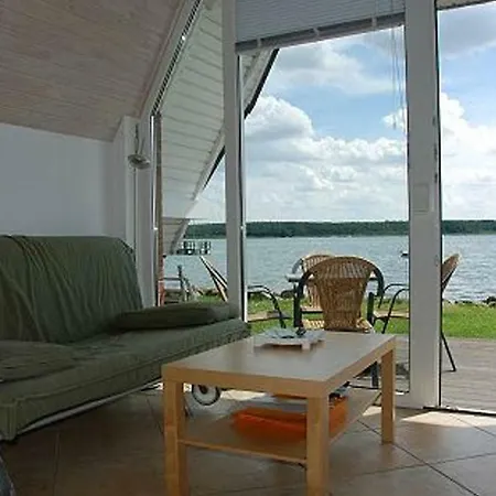 Seeperle 11 Mit Ruderboot Am Schweriner - Abc211 Ferienhaus