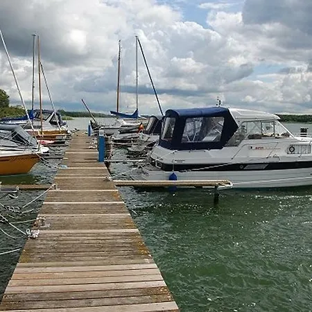 Seeperle 11 Mit Ruderboot Am Schweriner - Abc211 Ferienhaus